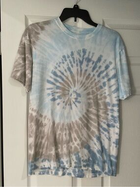 Men’s American Eagle Tie-Dye Spiral Short-Sleeve Tee in Light Blue & Taupe